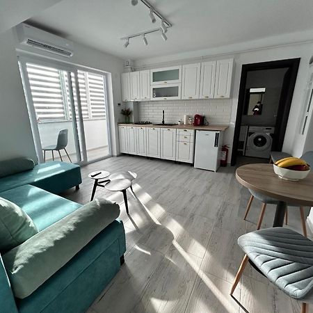 קריובה 1 Mai - Luxury Park Apartments - Self Check-In - Private Parking - 2 מראה חיצוני תמונה