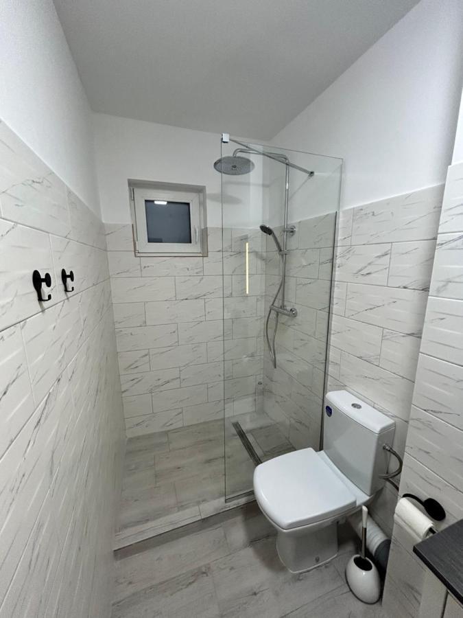 קריובה 1 Mai - Luxury Park Apartments - Self Check-In - Private Parking - 2 מראה חיצוני תמונה