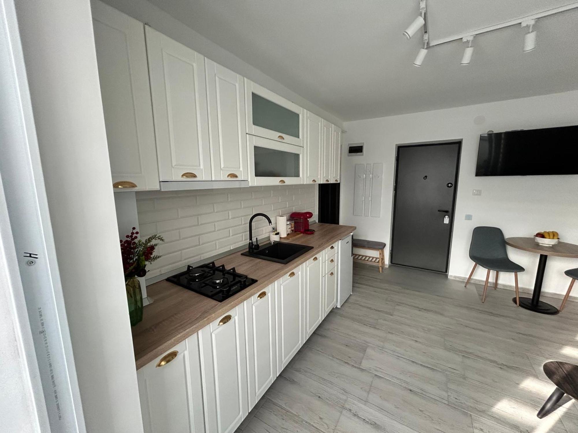 קריובה 1 Mai - Luxury Park Apartments - Self Check-In - Private Parking - 2 מראה חיצוני תמונה